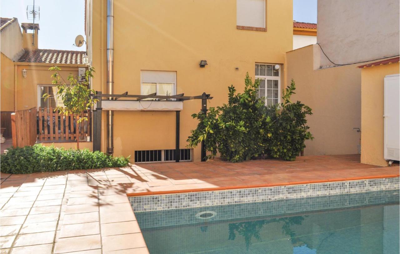 Cozy Home In Olivares With Outdoor Swimming Pool Dış mekan fotoğraf