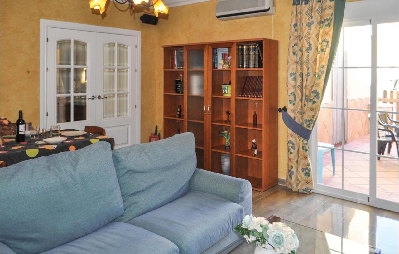 Cozy Home In Olivares With Outdoor Swimming Pool Dış mekan fotoğraf